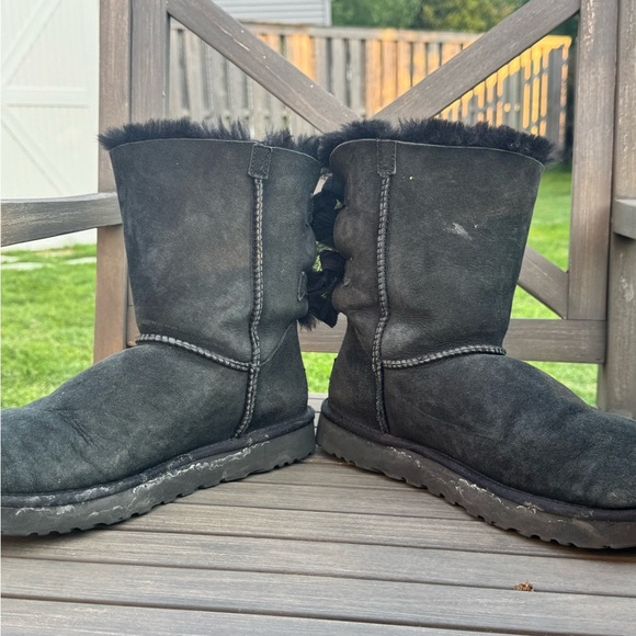 UGG Sued Black Boots - Great condition- Women's size 10 - Picture 5 of 7